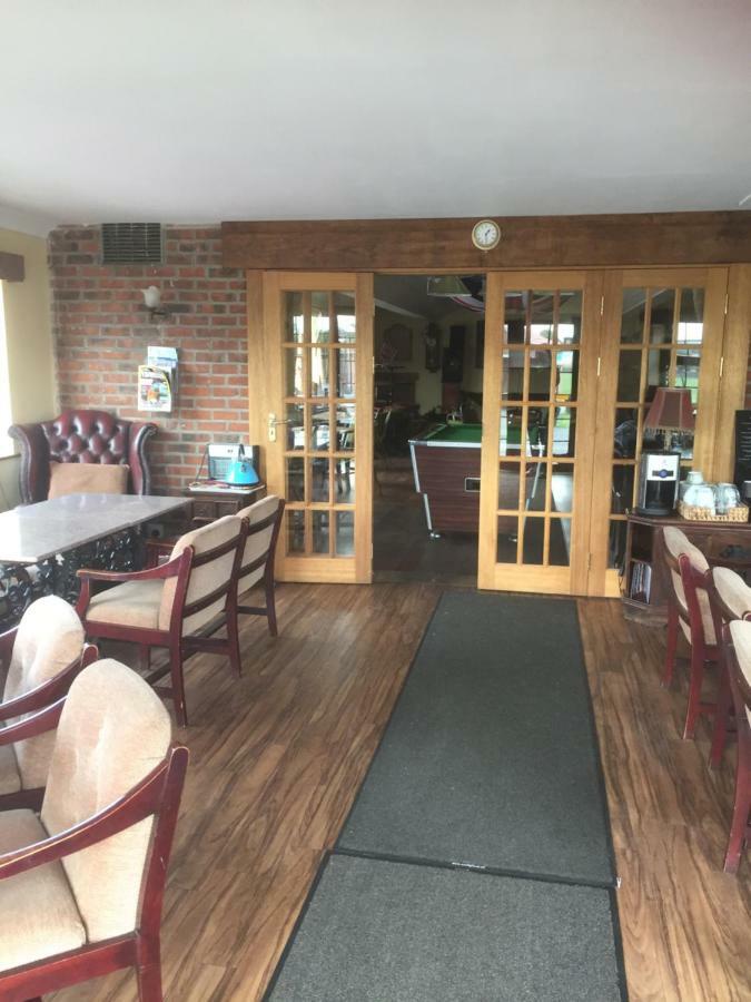 Bed & Breakfast Swan House 4*